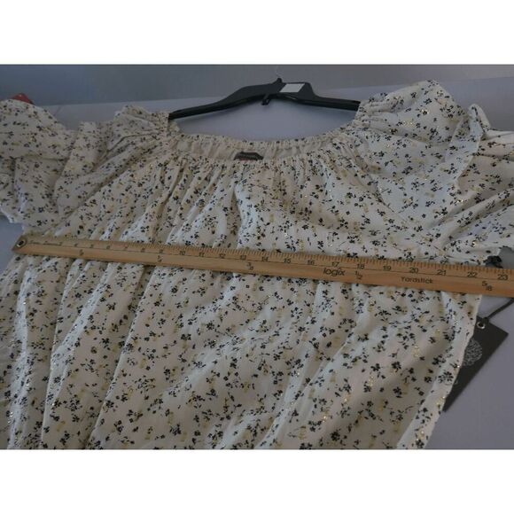 Vince Camuto Plus Women's Embellished Floral Print Pullover Top 1X - Picture 3 of 7